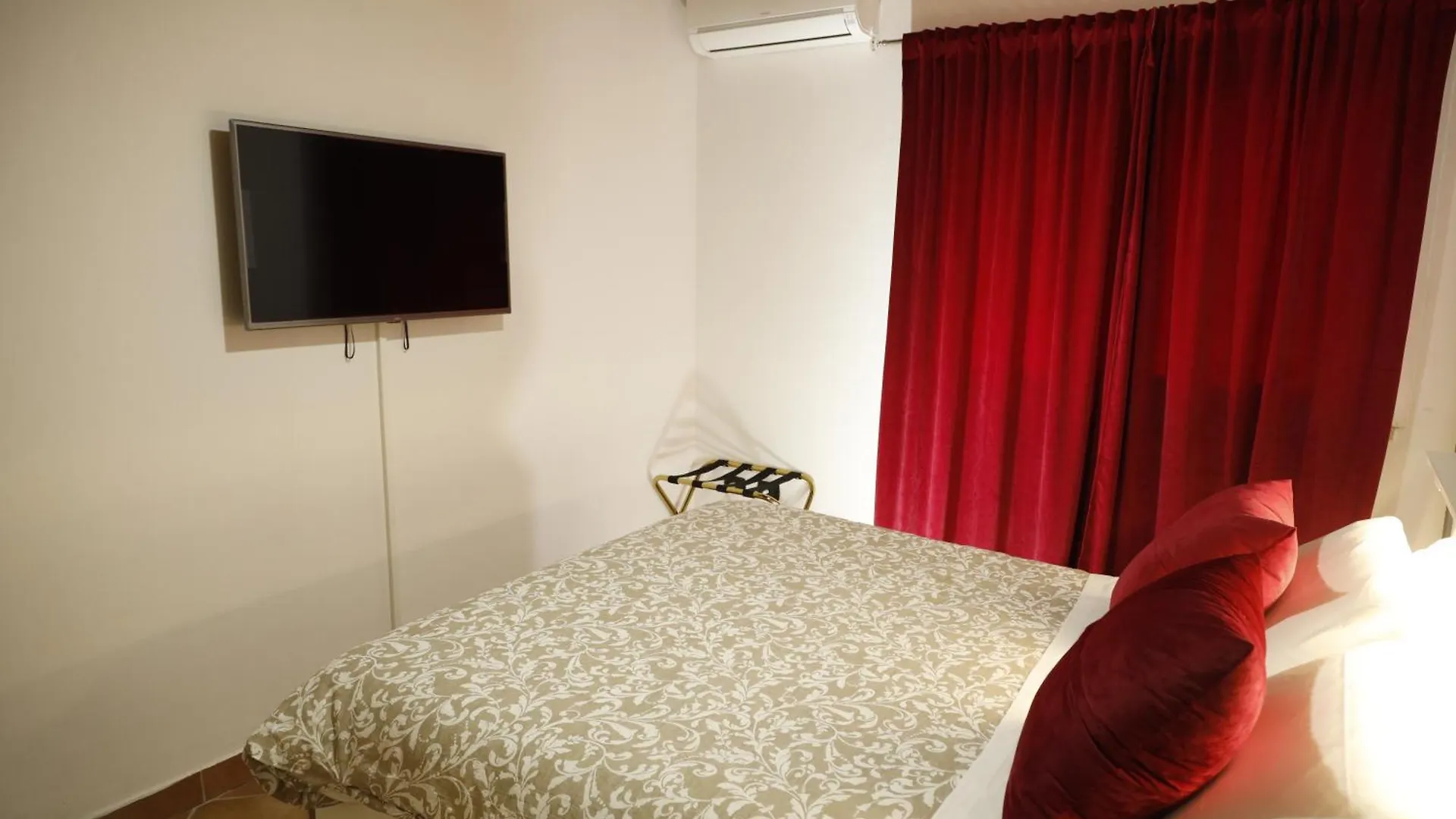 ורונה Amira Suite Fiera 0*,  איטליה
