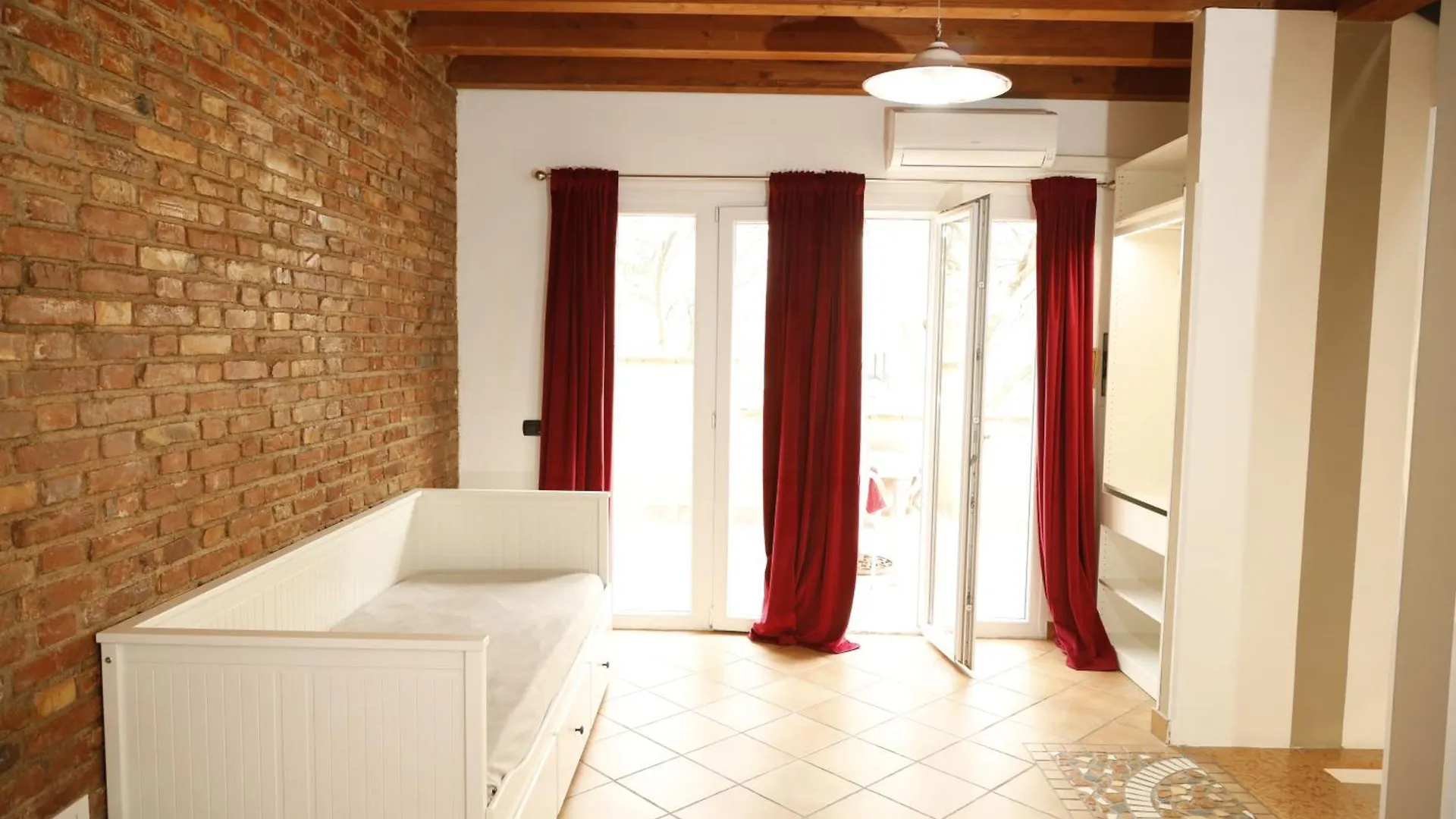 Amira Suite Fiera Verona 0*,  Itálie
