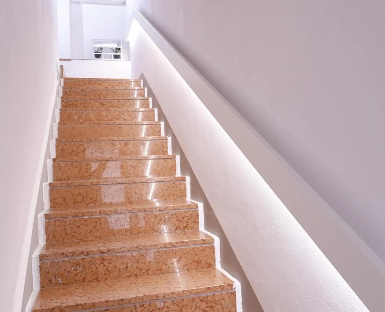 Amira Suite Fiera Verona Apartment