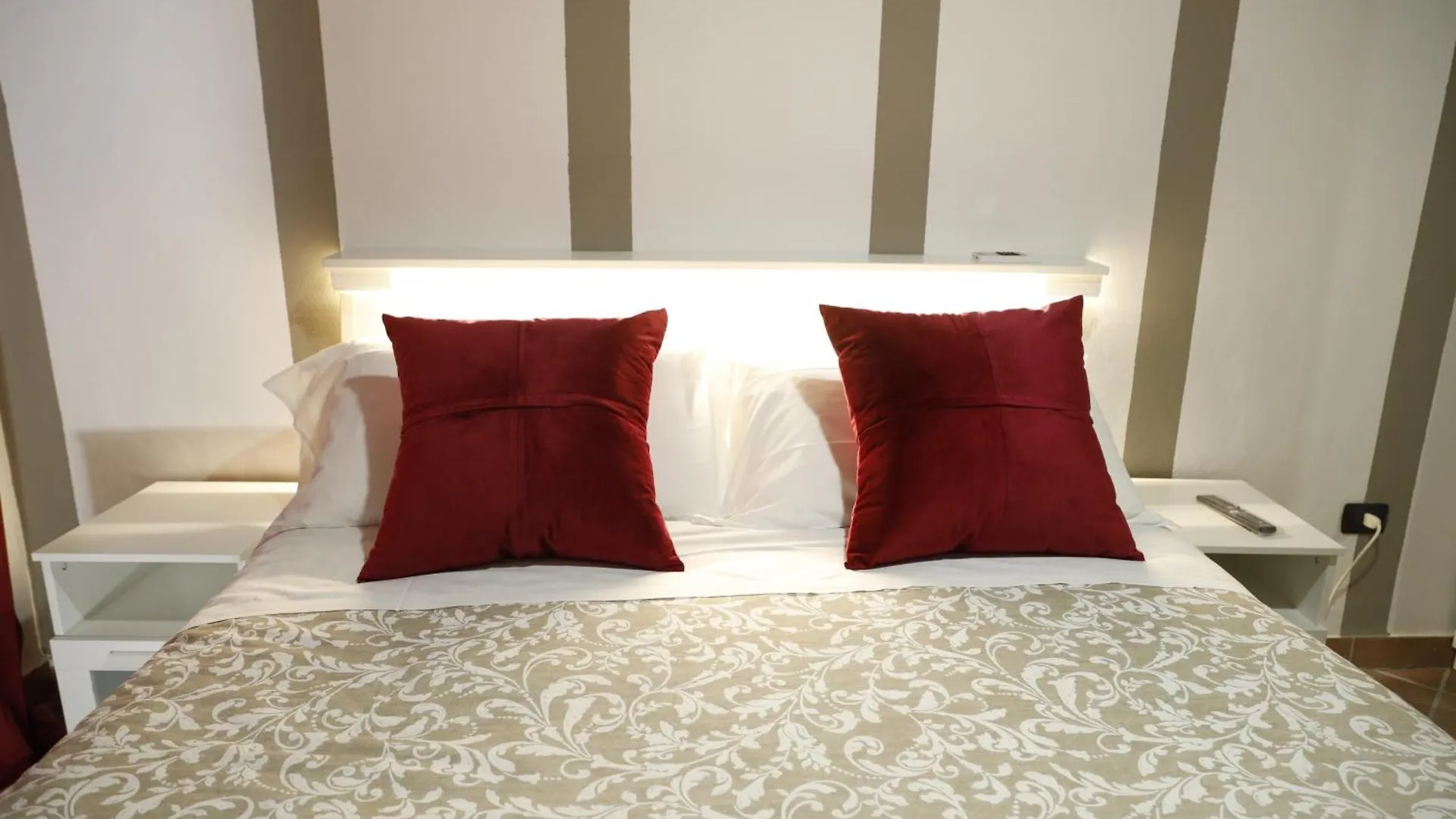 Amira Suite Fiera Verona 0*,